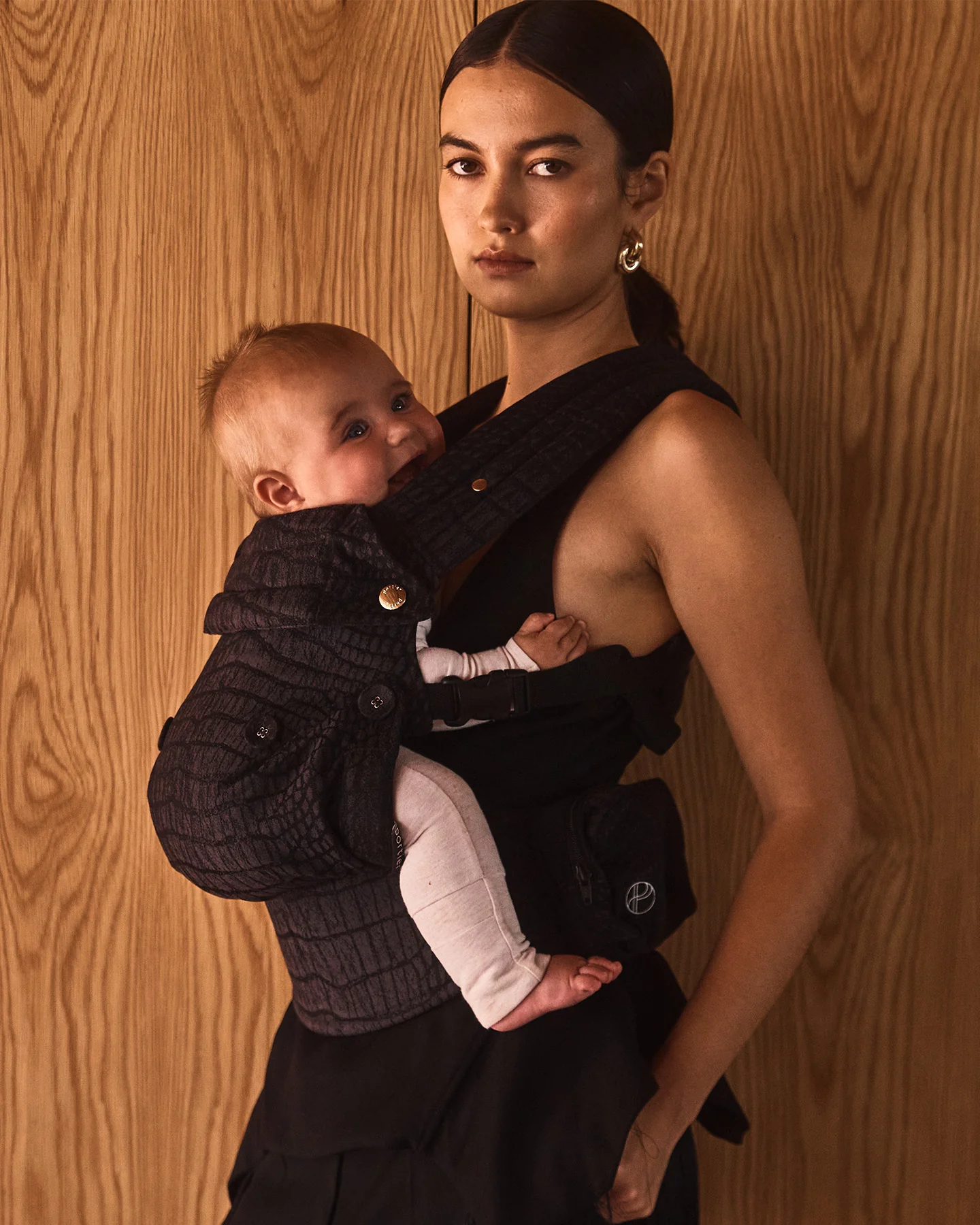 Limitless Baby Carrier - Black Alligator - Image 9