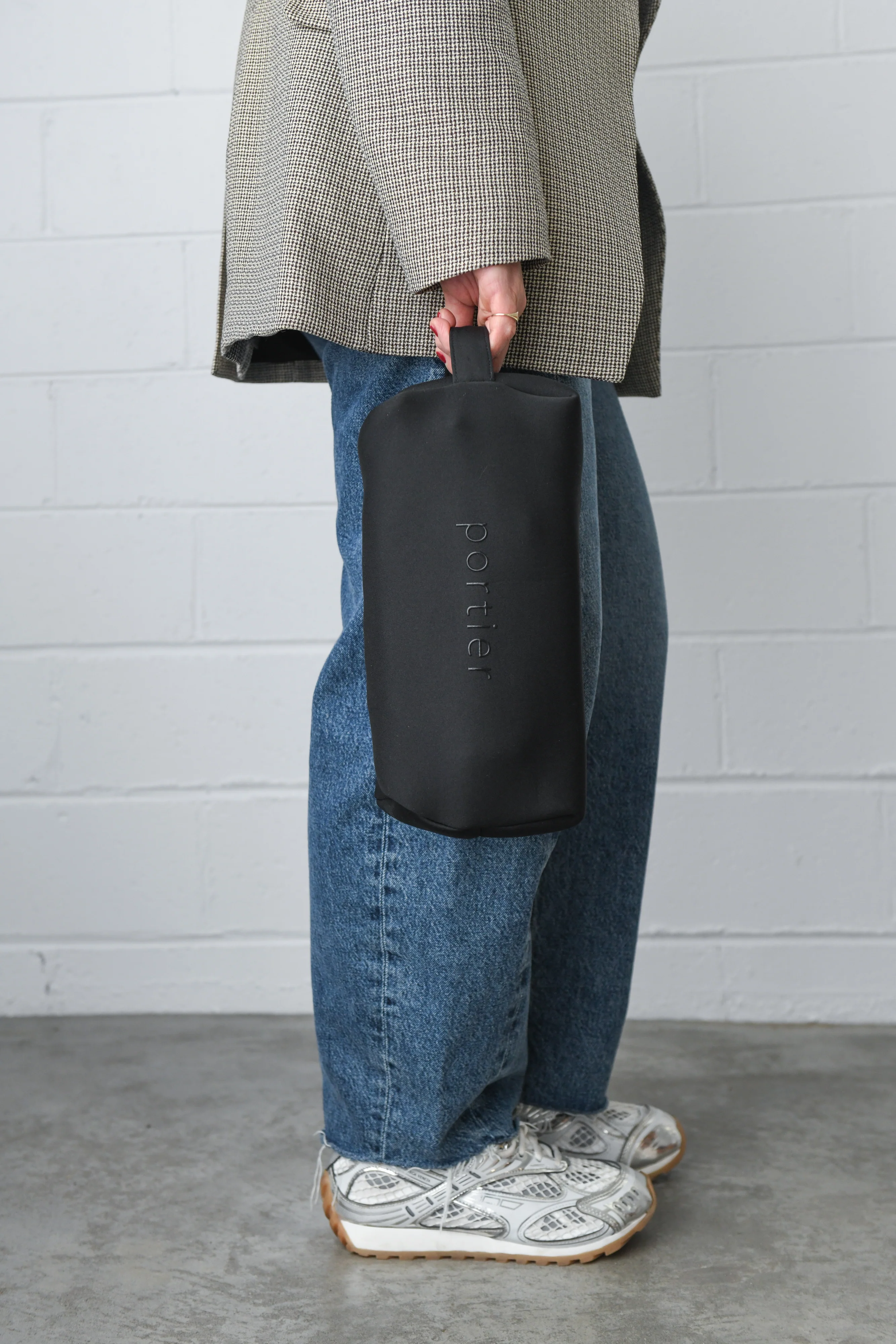 Neoprene Carry Bag - Black - Image 4